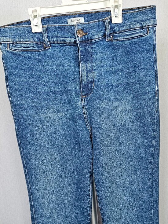Kensie Denim - Kensie Jeans – Vintage Luxe “The Savannah” High‑Rise Flare – Size 12 / 31